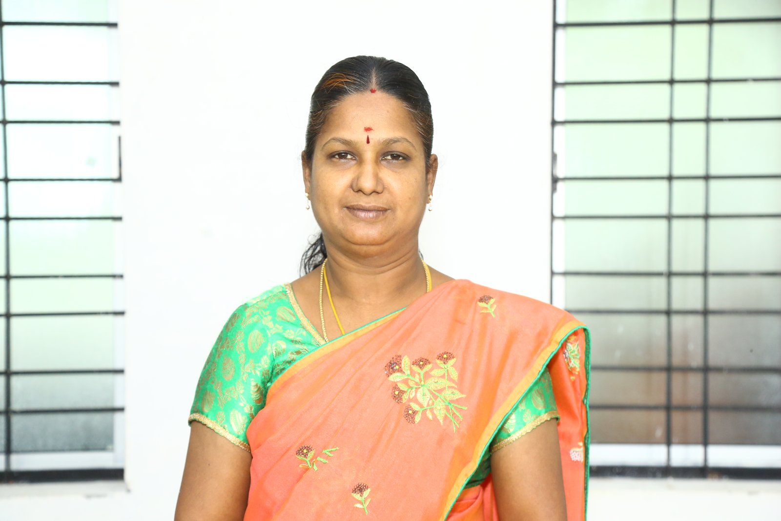 R.SUGANTHI